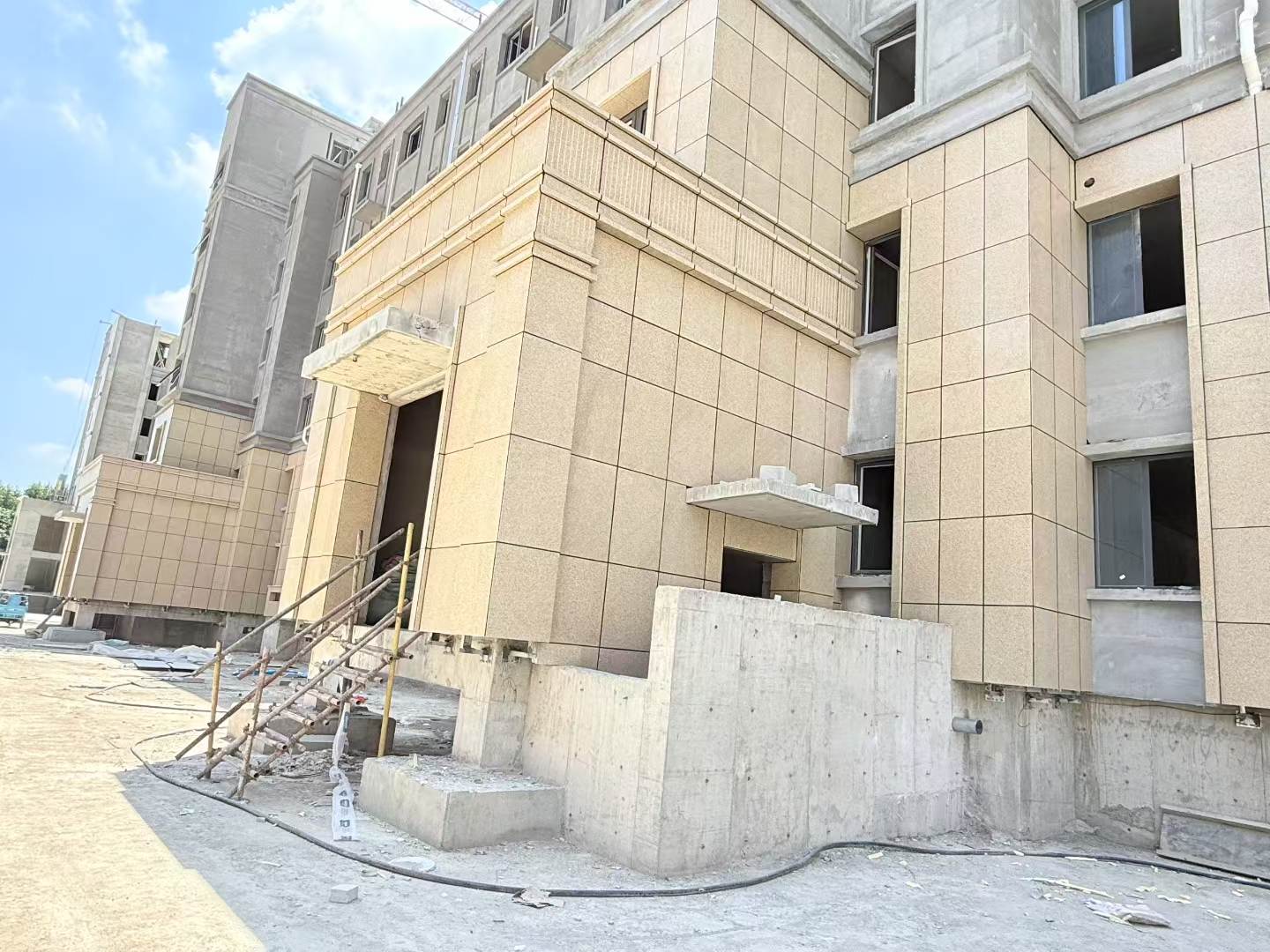 内江 黄金麻干挂，工地实拍