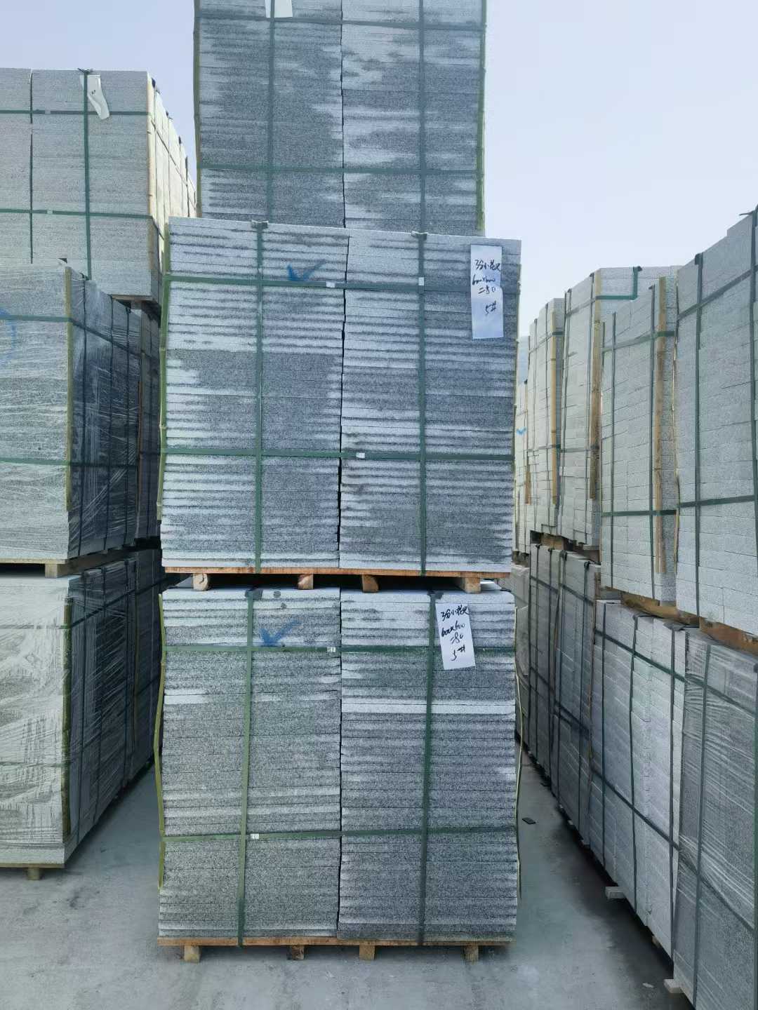 内江芝麻白地铺成品