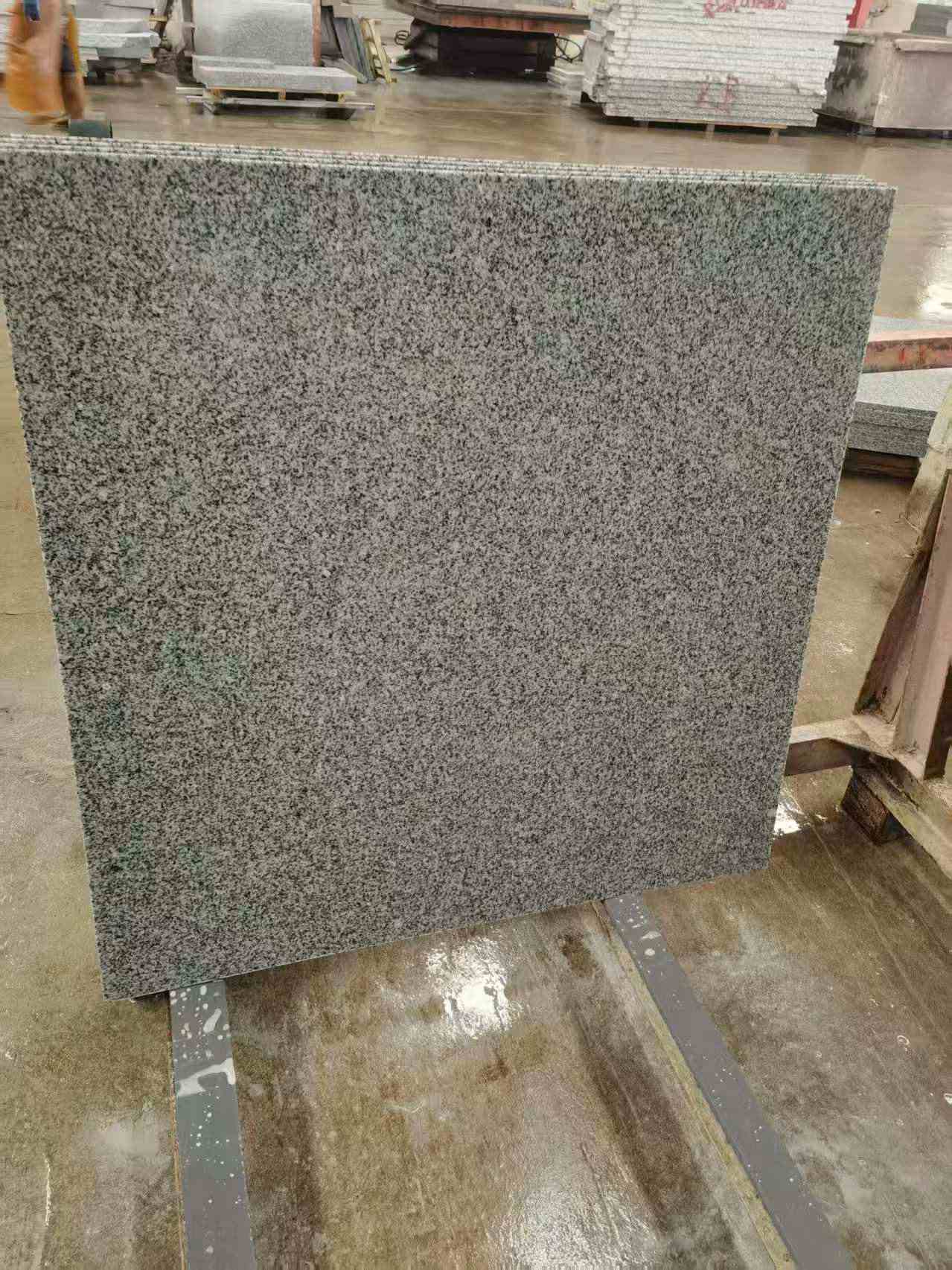 内江 芝麻白光面900*900，高地铁标准