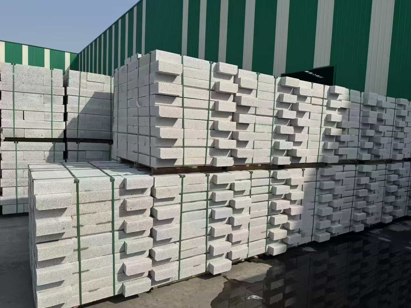 内江芝麻白路沿石
