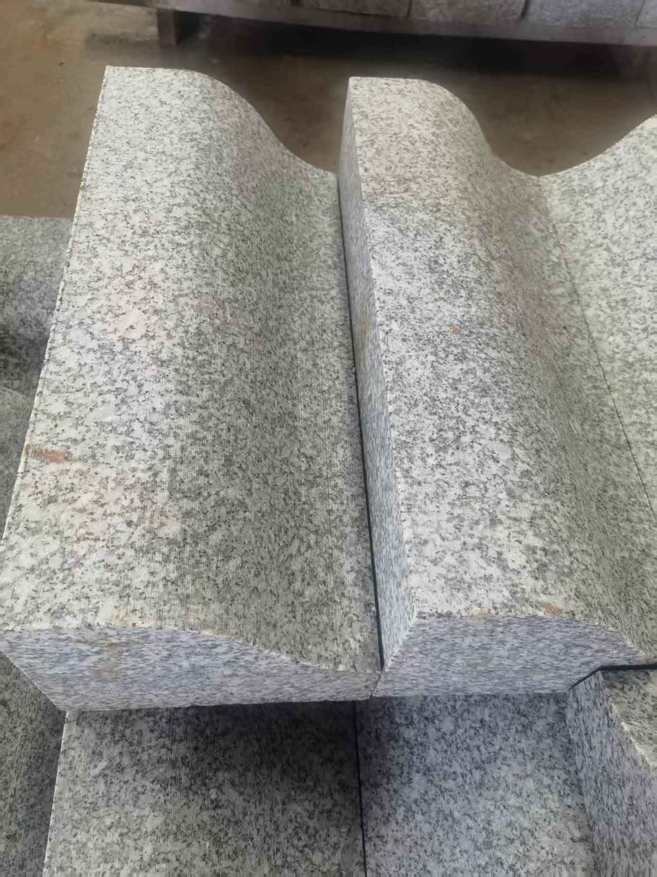 内江芙蓉白S型拉丝面路沿石